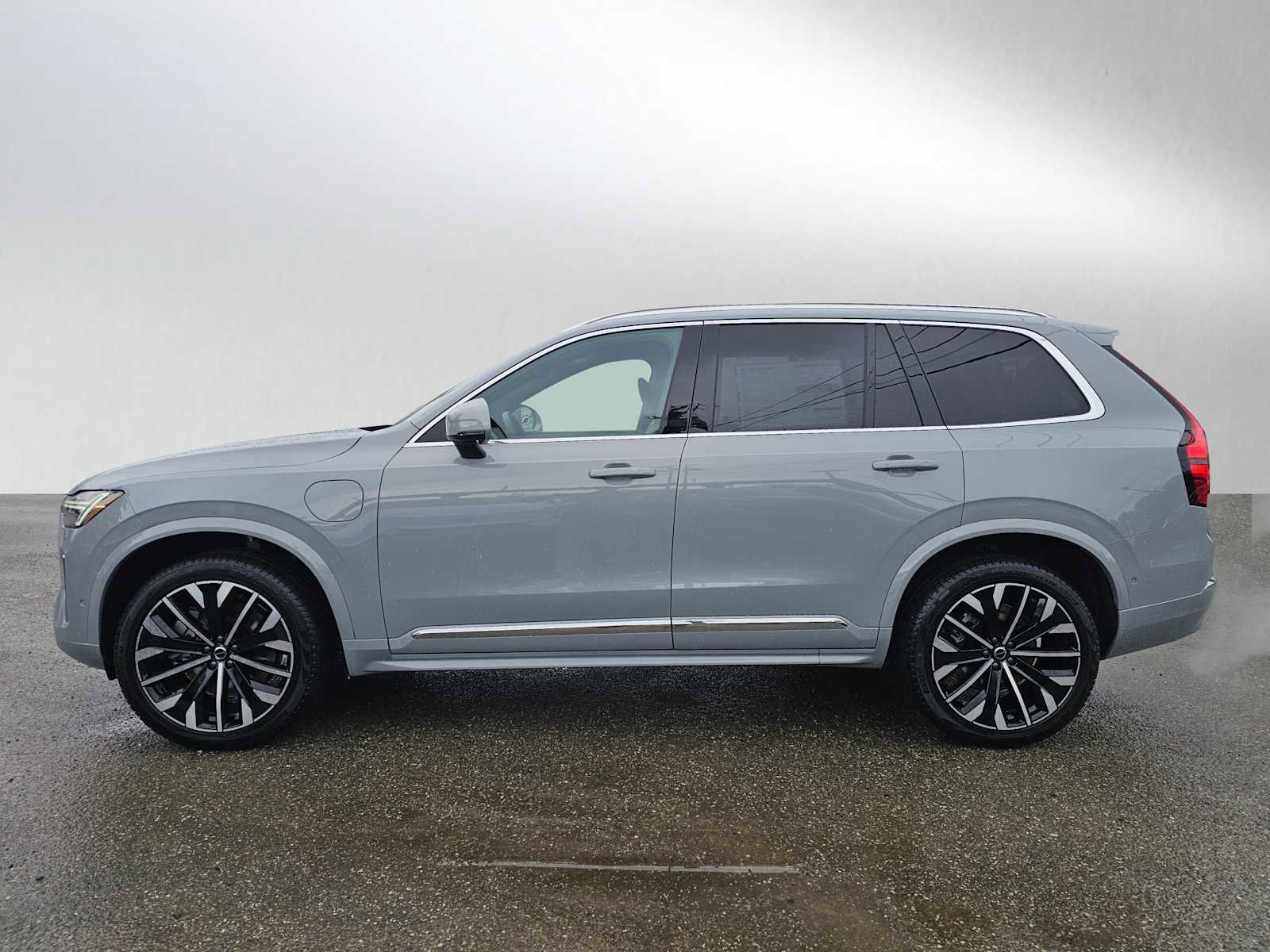 New 2026 Volvo XC90 T8 Ultra w/ Lounge Package image 6