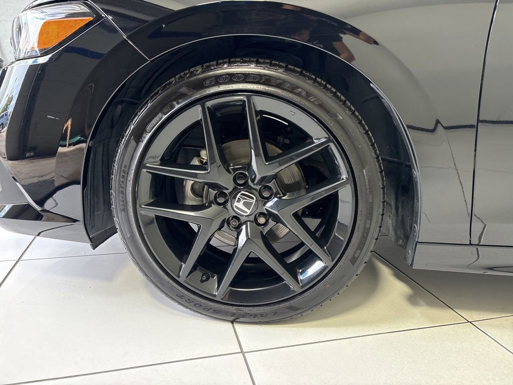 Used 2023 Honda Civic Sport image 9