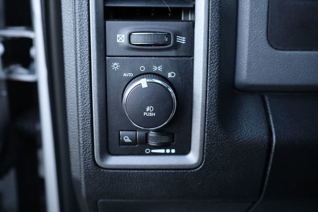 Used 2013 RAM 1500 Express image 28