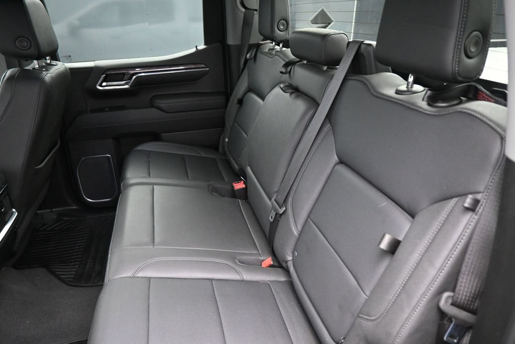 Used 2023 Chevrolet Silverado 1500 LTZ AWD/4WD image 27