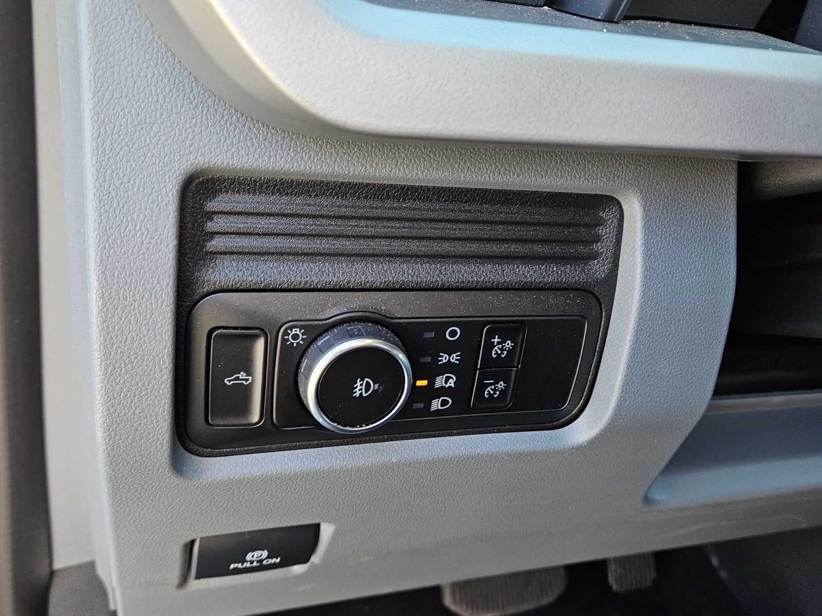 Used 2025 Ford F250 XLT image 27