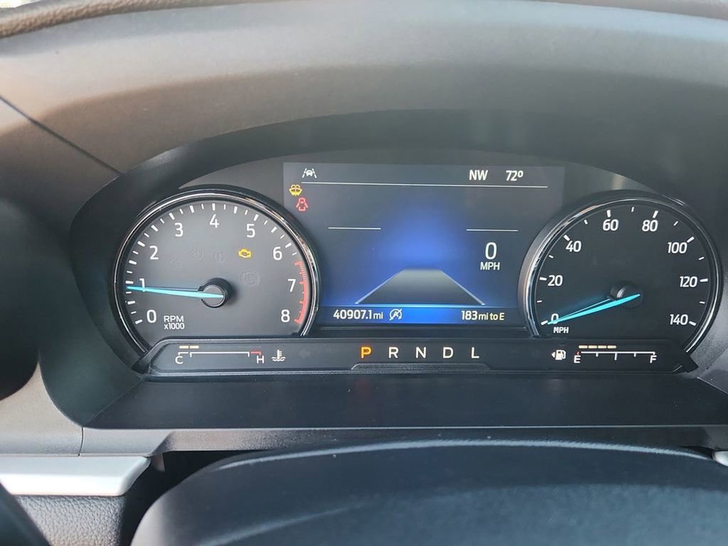 Used 2022 Ford Explorer XLT image 23