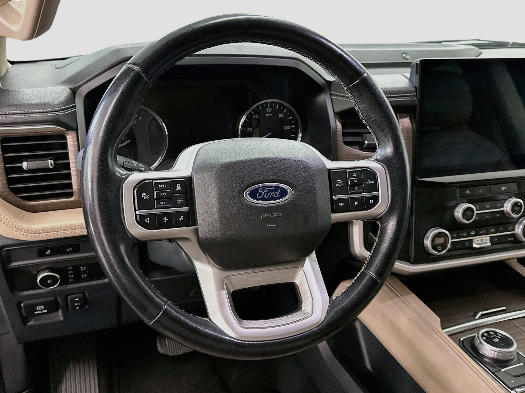 Used 2024 Ford Expedition Limited AWD/4WD image 18