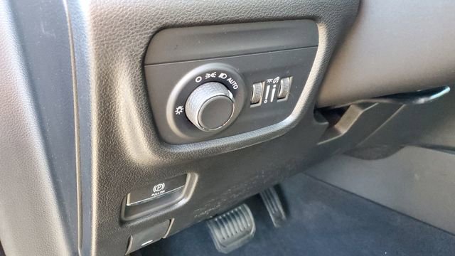 Certified 2024 Jeep Grand Cherokee L Altitude image 7