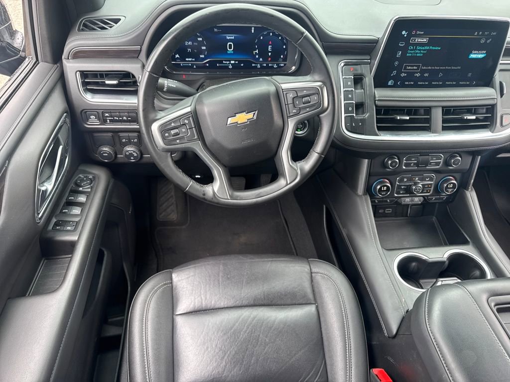 Used 2024 Chevrolet Suburban LT image 17