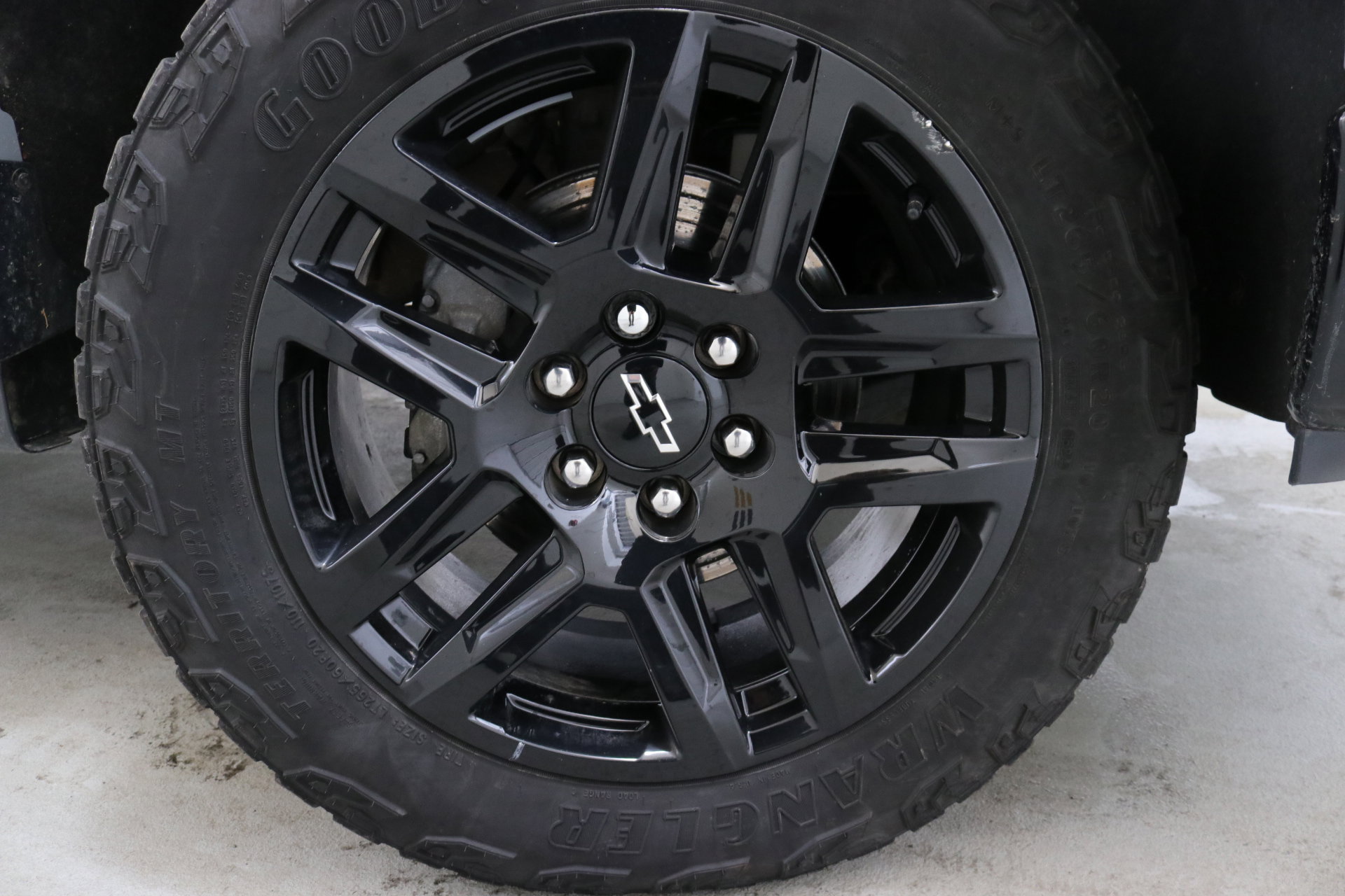 Used 2024 Chevrolet Silverado 1500 LT Trail Boss w/ LPO, Dark Essentials Package image 31