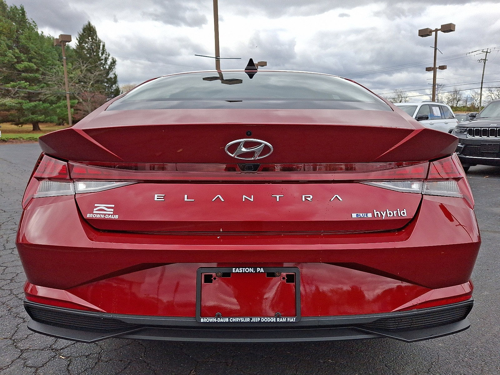 Used 2023 Hyundai Elantra Blue w/ Preferred Accessory Package image 5