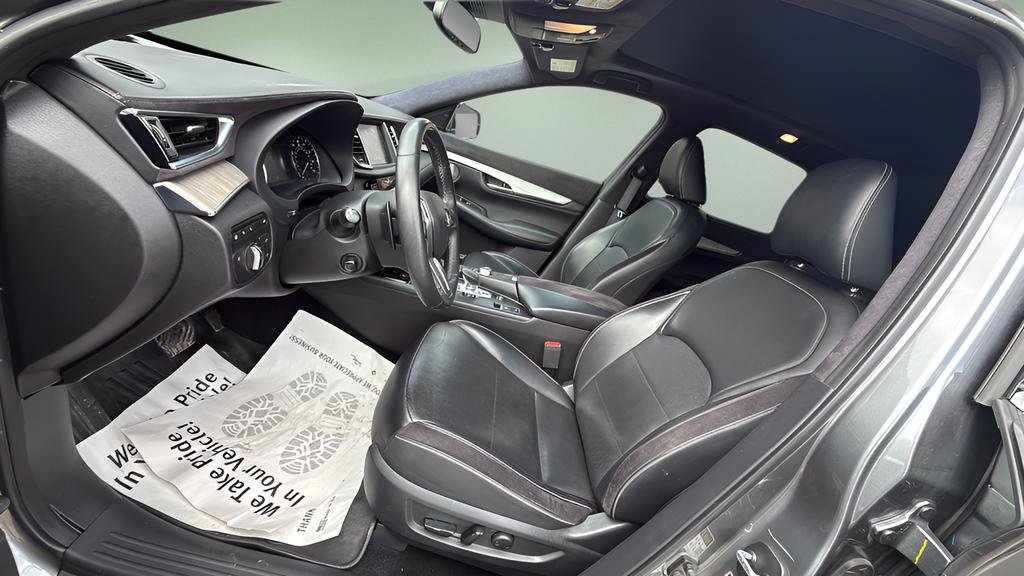 Used 2019 INFINITI QX50 Essential w/ Sensory Package image 16