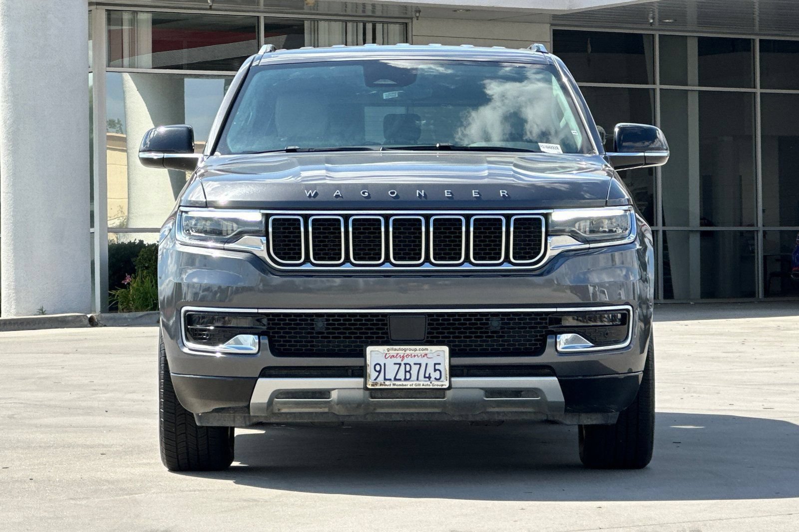 Used 2024 Jeep Wagoneer L Series II w/ Flexible Seating Group AWD/4WD image 9