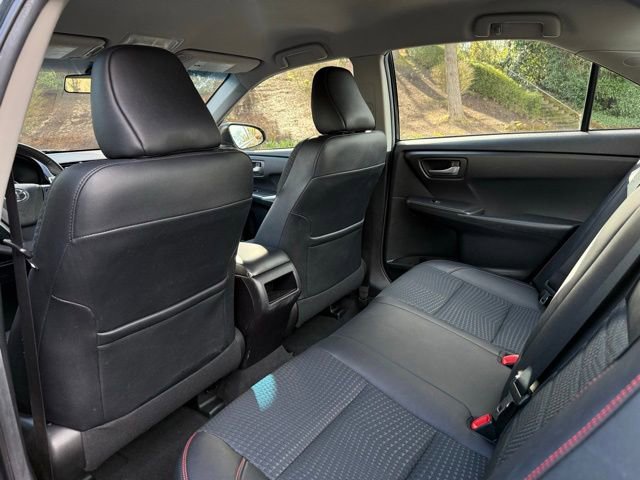 Used 2015 Toyota Camry SE image 24