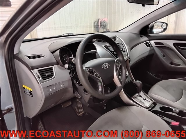 Used 2013 Hyundai Elantra GLS w/ Preferred Pkg FWD image 11