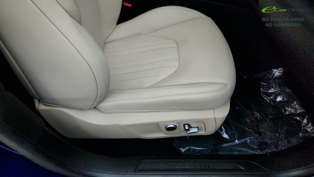Used 2023 Maserati Levante GT AWD/4WD image 42