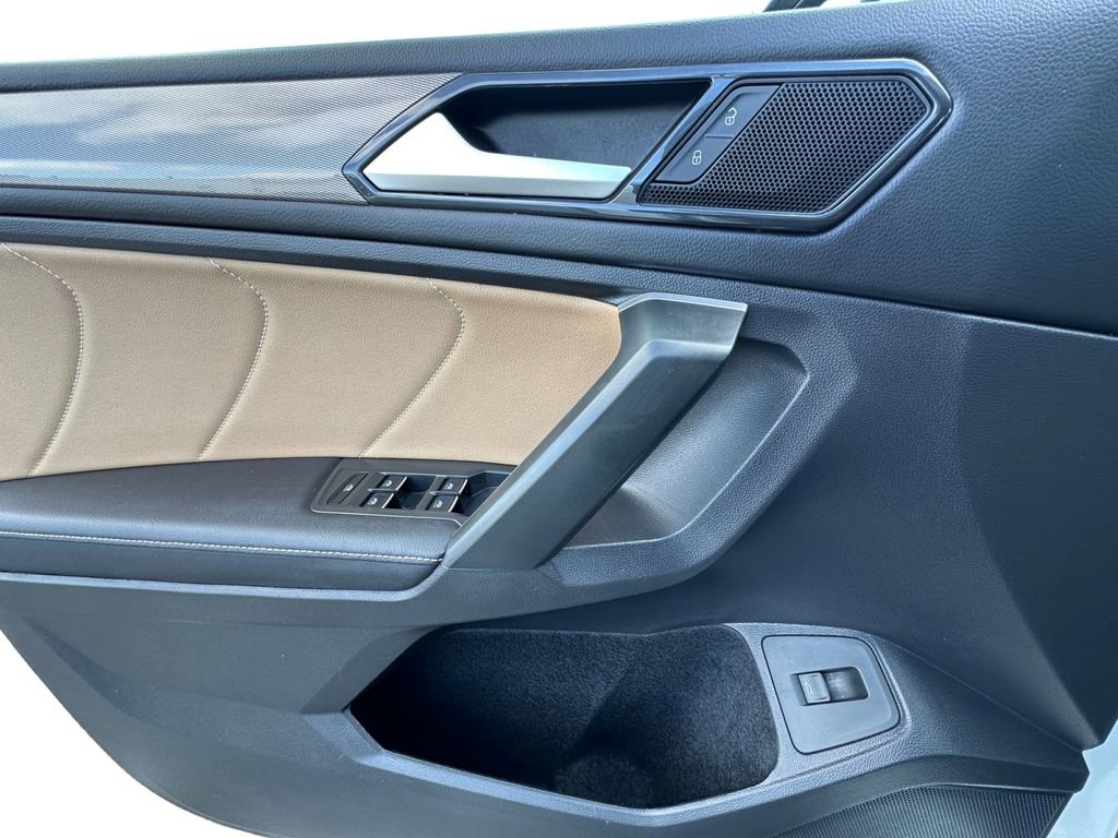 Used 2024 Volkswagen Tiguan SE image 11