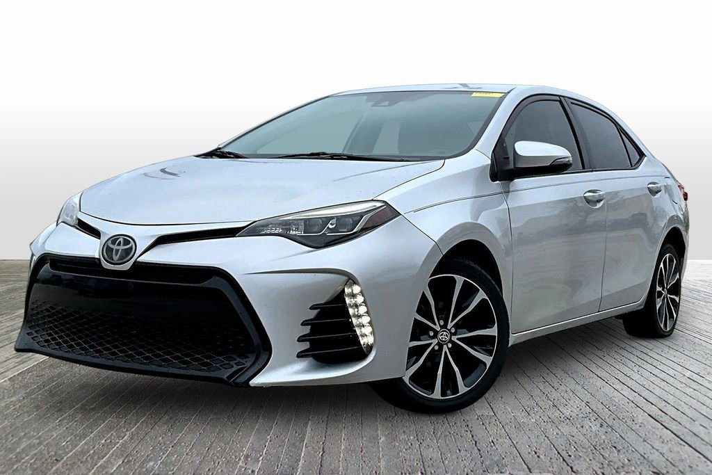 Used 2018 Toyota Corolla SE image 3