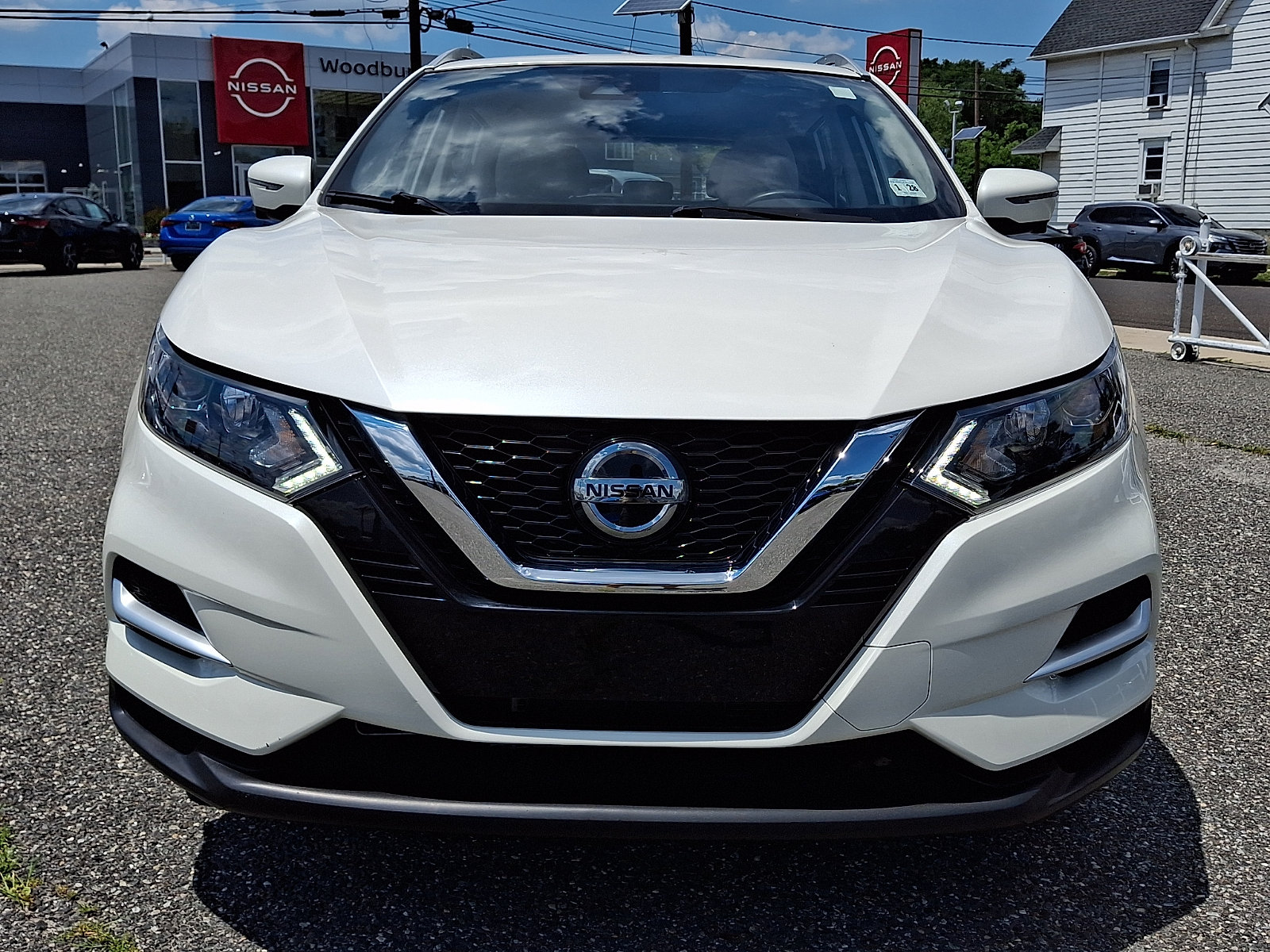 Certified 2022 Nissan Rogue Sport SL AWD/4WD image 2