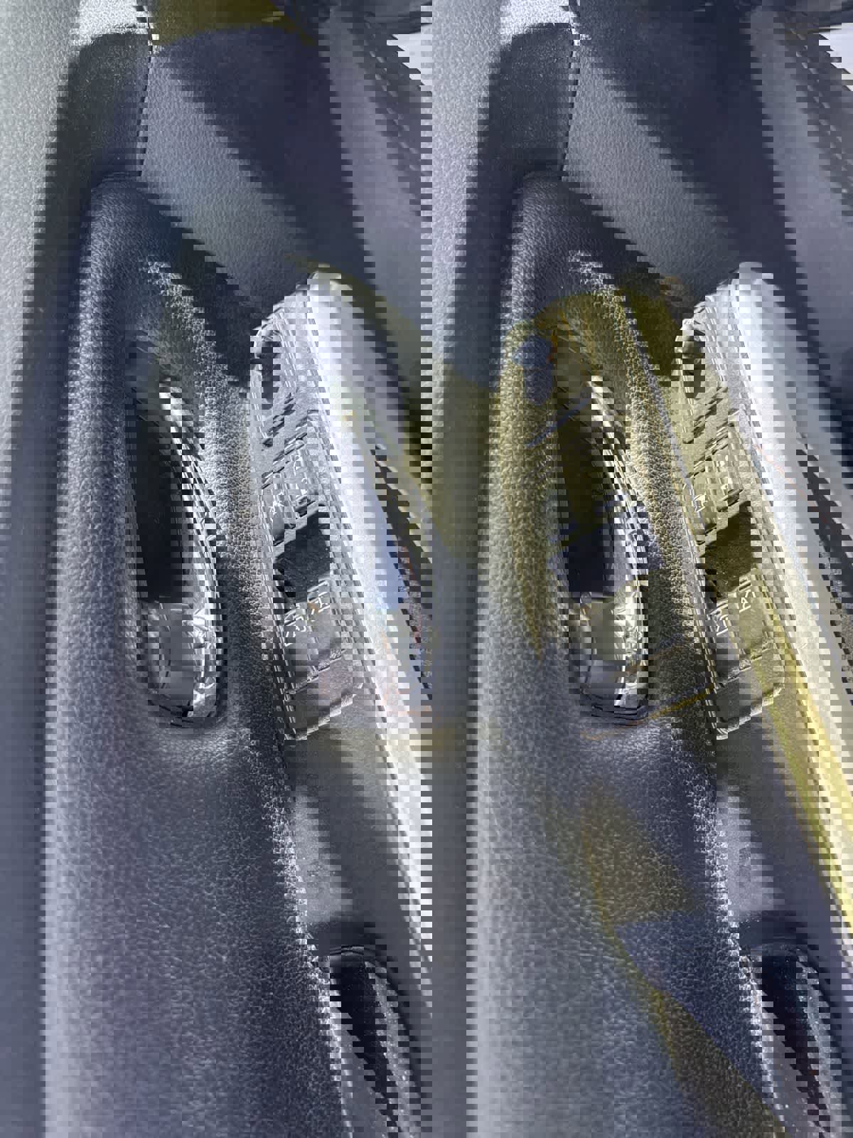 Used 2019 Nissan Titan SV image 18