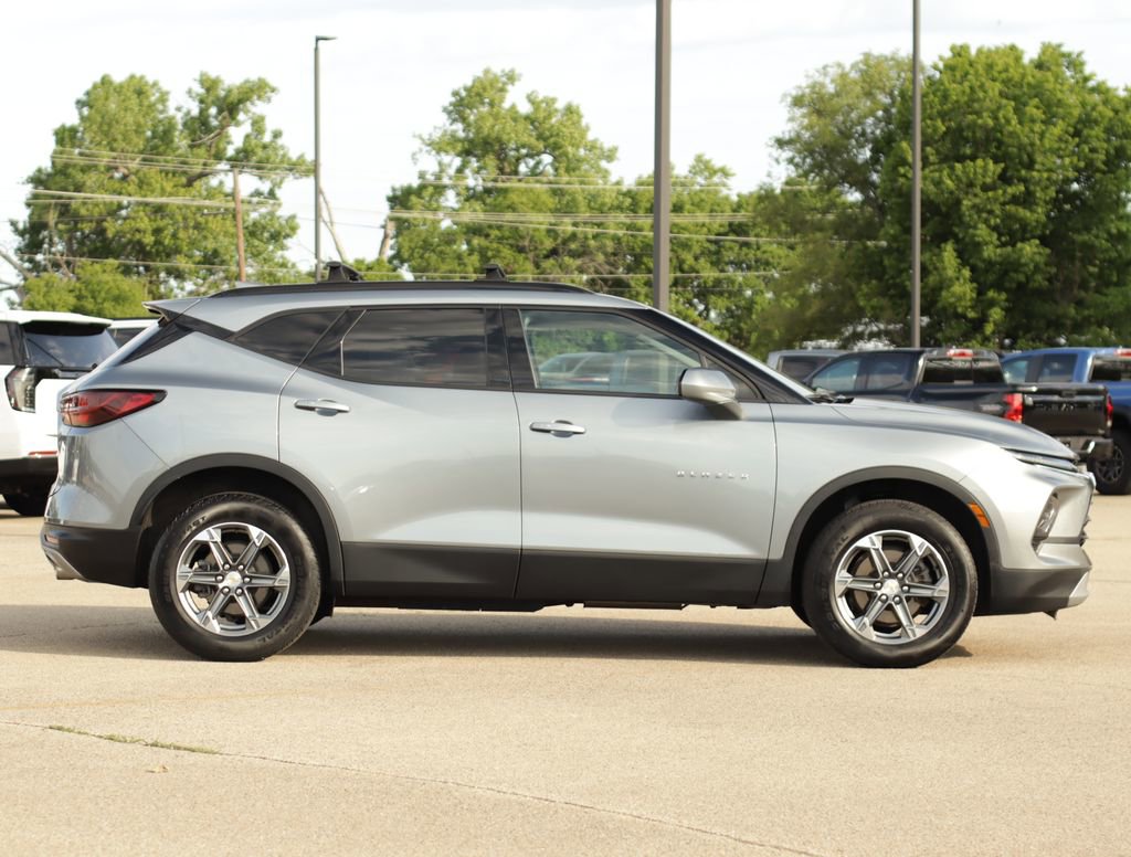 Used 2024 Chevrolet Blazer LT w/ Convenience Package FWD image 8