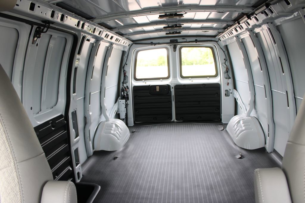 New 2026 Chevrolet Express 3500 Extended RWD image 36
