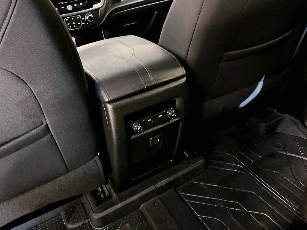 Used 2023 Chevrolet Traverse LT AWD/4WD image 29