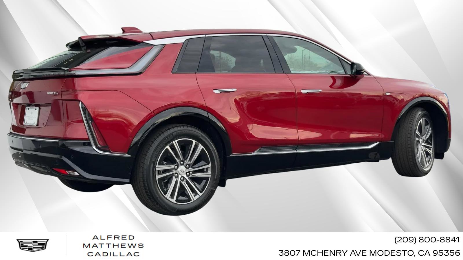New 2026 Cadillac Lyriq Luxury AWD/4WD image 3