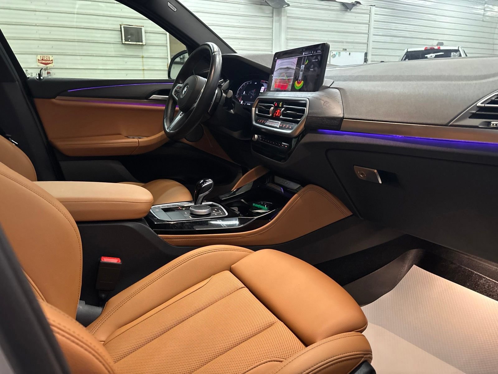 Used 2023 BMW X4 xDrive30i w/ M Sport Package AWD/4WD image 24