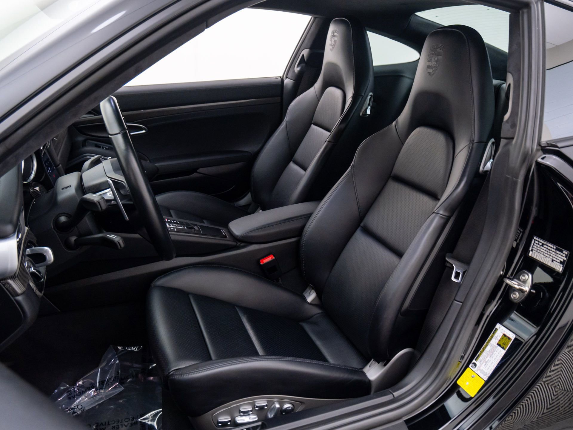 Used 2017 Porsche 911 Turbo S image 5