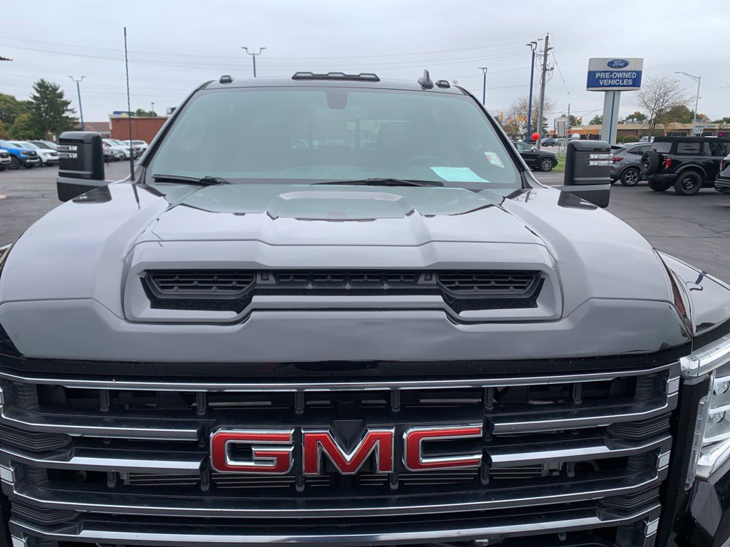 Used 2023 GMC Sierra 3500 AT4 w/ AT4 Preferred Package AWD/4WD image 13