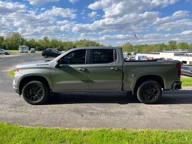 Used 2024 Chevrolet Silverado 1500 RST w/ Convenience Package II AWD/4WD image 9
