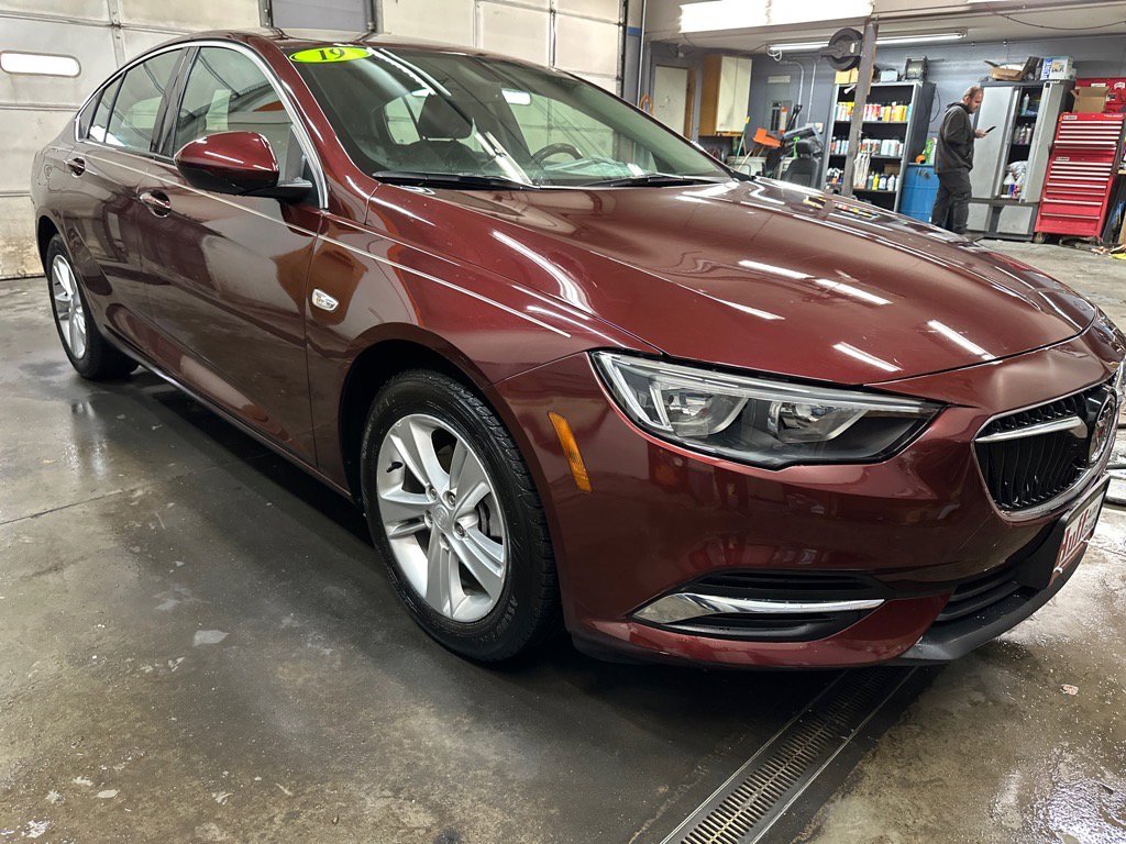 Used 2019 Buick Regal Preferred image 4