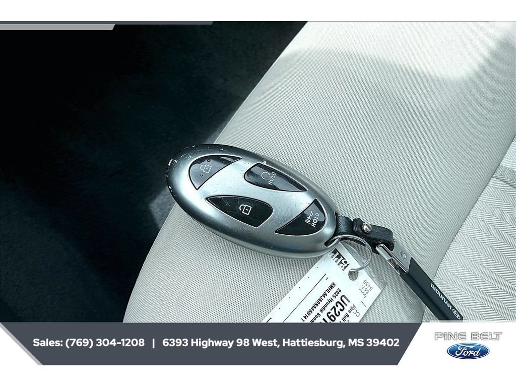 Used 2025 Hyundai Sonata SEL FWD image 9