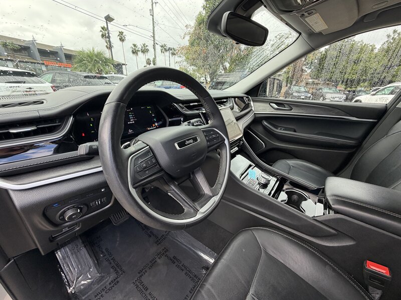 Used 2022 Jeep Grand Cherokee Limited 4xe AWD/4WD image 8