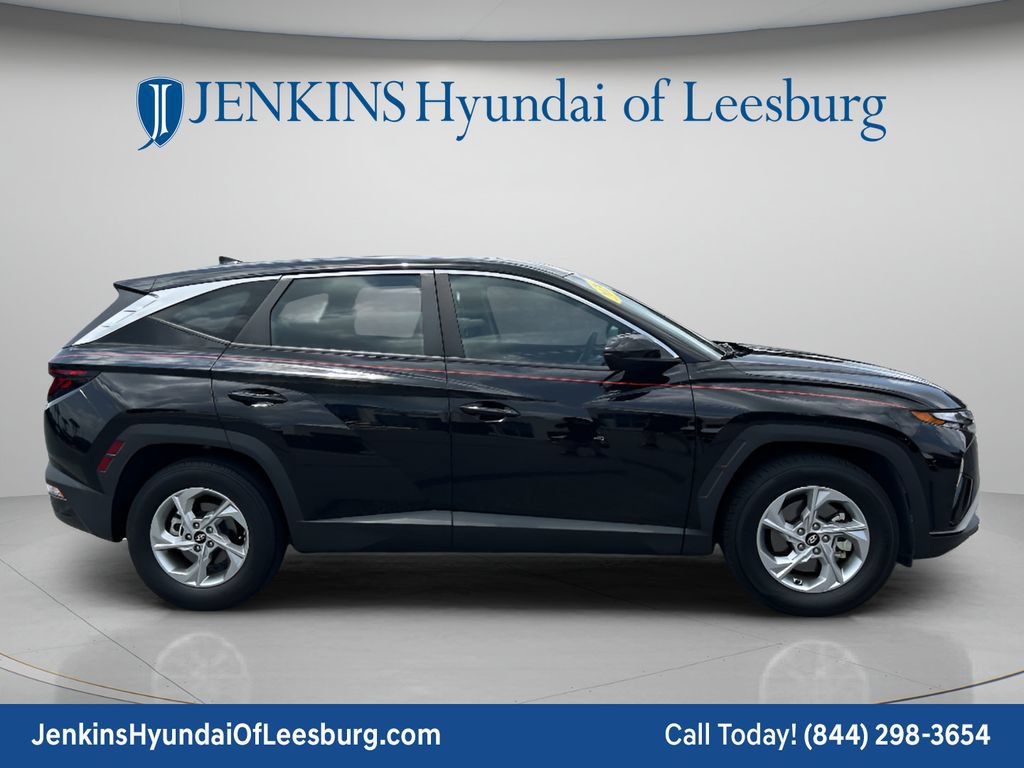 Used 2024 Hyundai Tucson SE FWD image 3