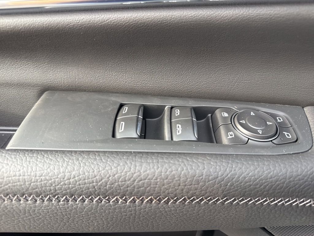 New 2026 GMC Yukon XL Denali image 30