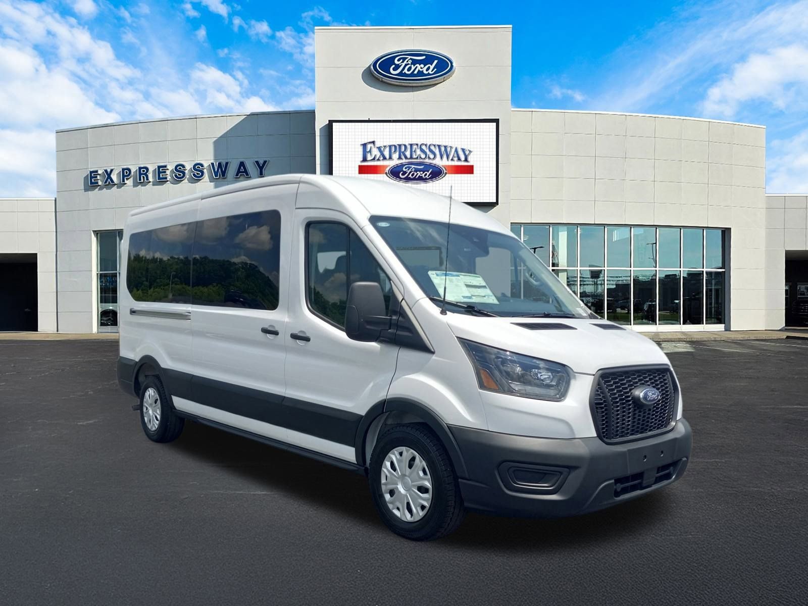 New 2025 Ford Transit 350 XL image 4