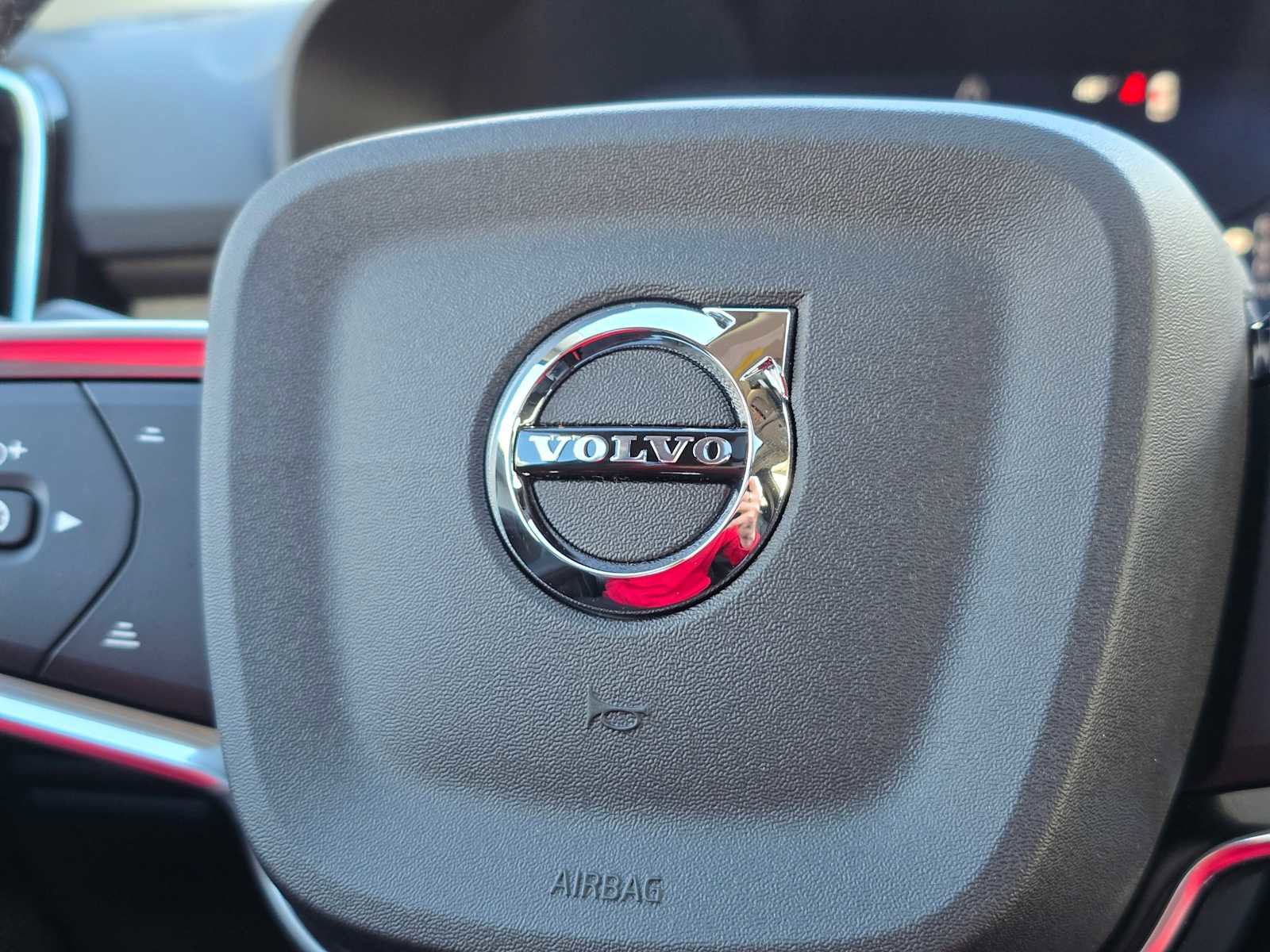 New 2026 Volvo XC40 B5 Plus w/ Protection Package Premier image 31