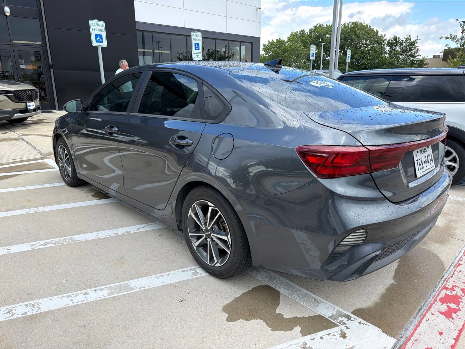 Used 2022 Kia Forte LXS FWD image 11