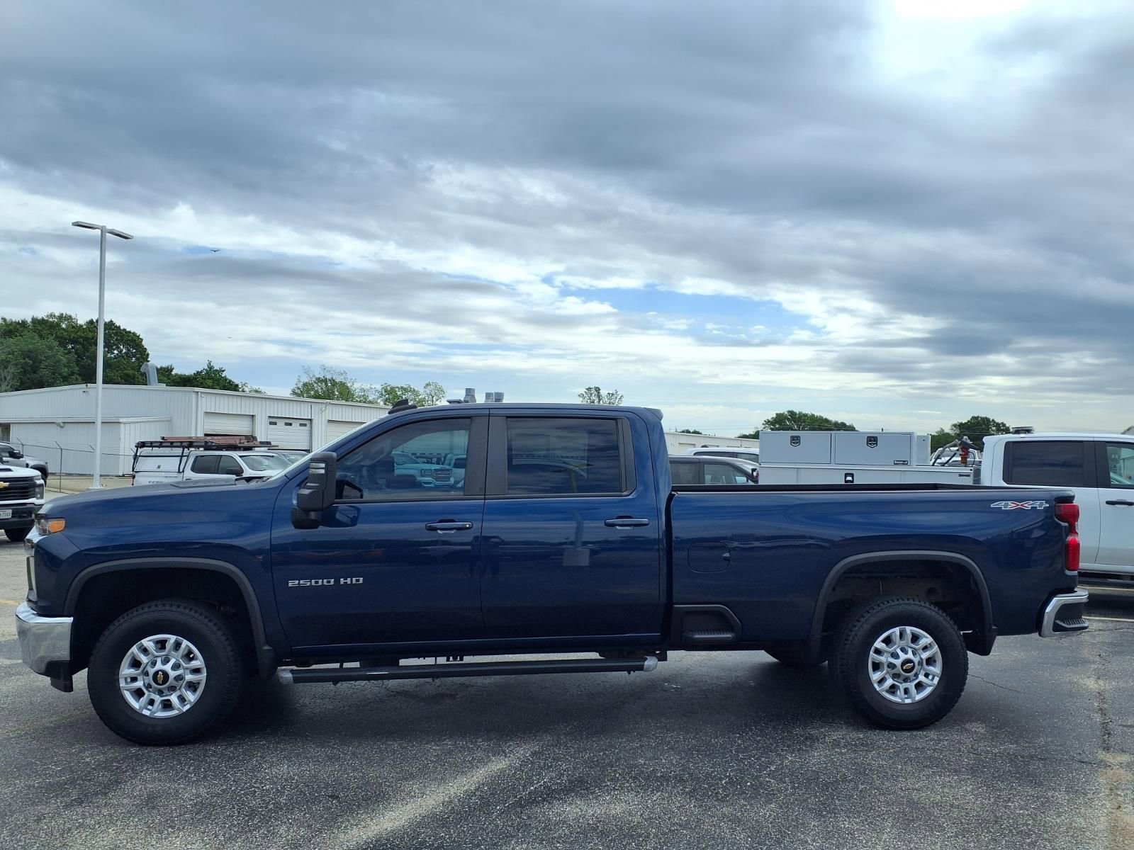 Used 2022 Chevrolet Silverado 2500 LT AWD/4WD image 24