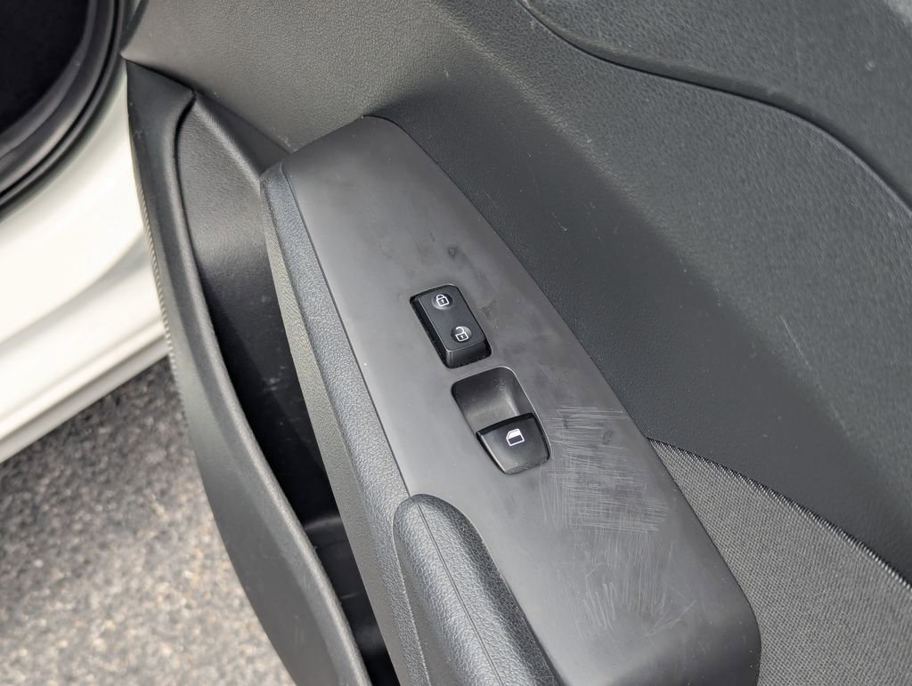 Used 2018 Hyundai Accent SE FWD image 31