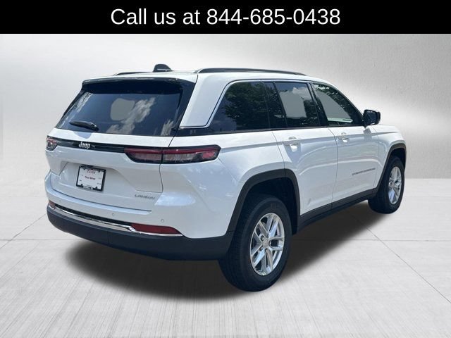New 2026 Jeep Grand Cherokee Laredo X RWD image 5