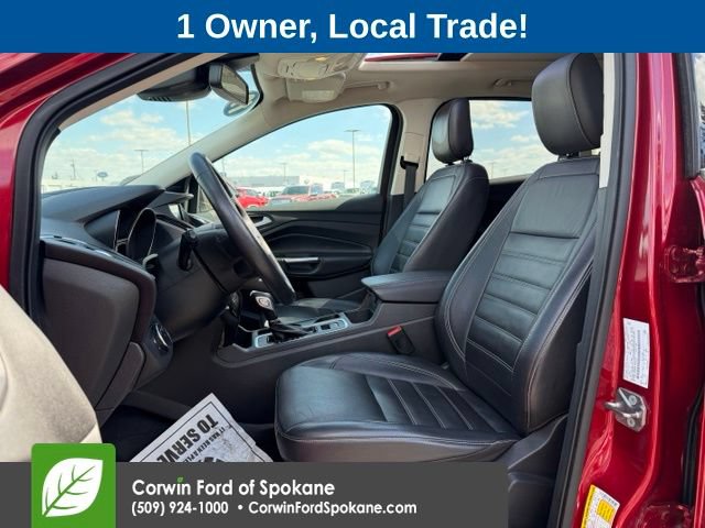 Used 2019 Ford Escape Titanium AWD/4WD image 2