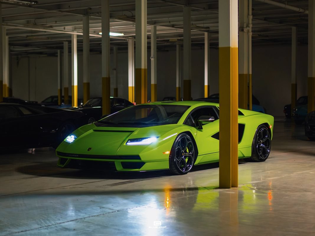 Used 2022 Lamborghini Aventador Countach AWD/4WD image 2