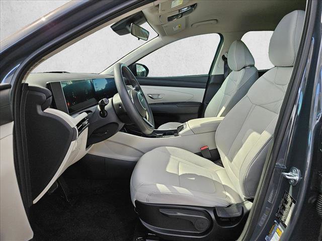 Certified 2025 Hyundai Tucson SE FWD image 15