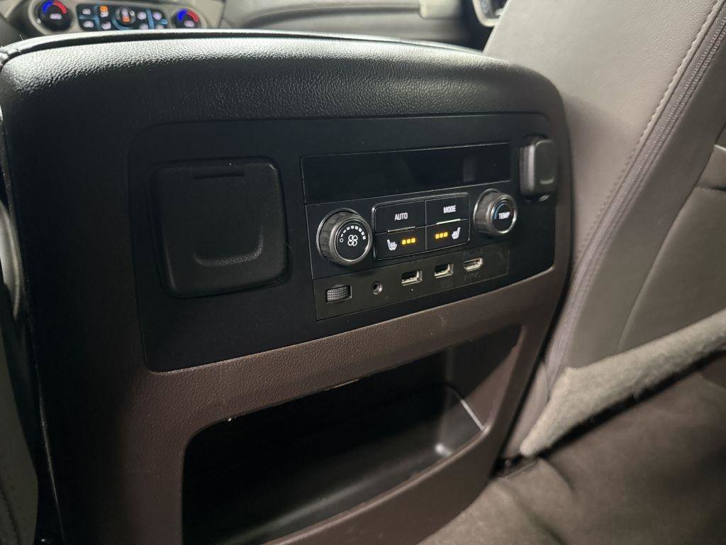 Used 2019 GMC Yukon XL Denali w/ Denali Ultimate Package image 27