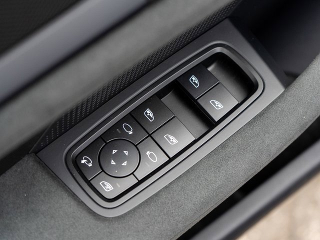 New 2025 Porsche Taycan GTS image 17