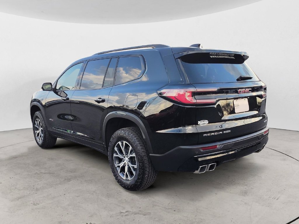 Used 2025 GMC Acadia AT4 w/ Luxury Package AWD/4WD image 25
