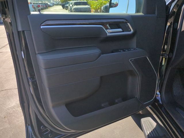 New 2026 GMC Sierra 1500 Elevation w/ LPO, Elevation Black Package AWD/4WD image 23
