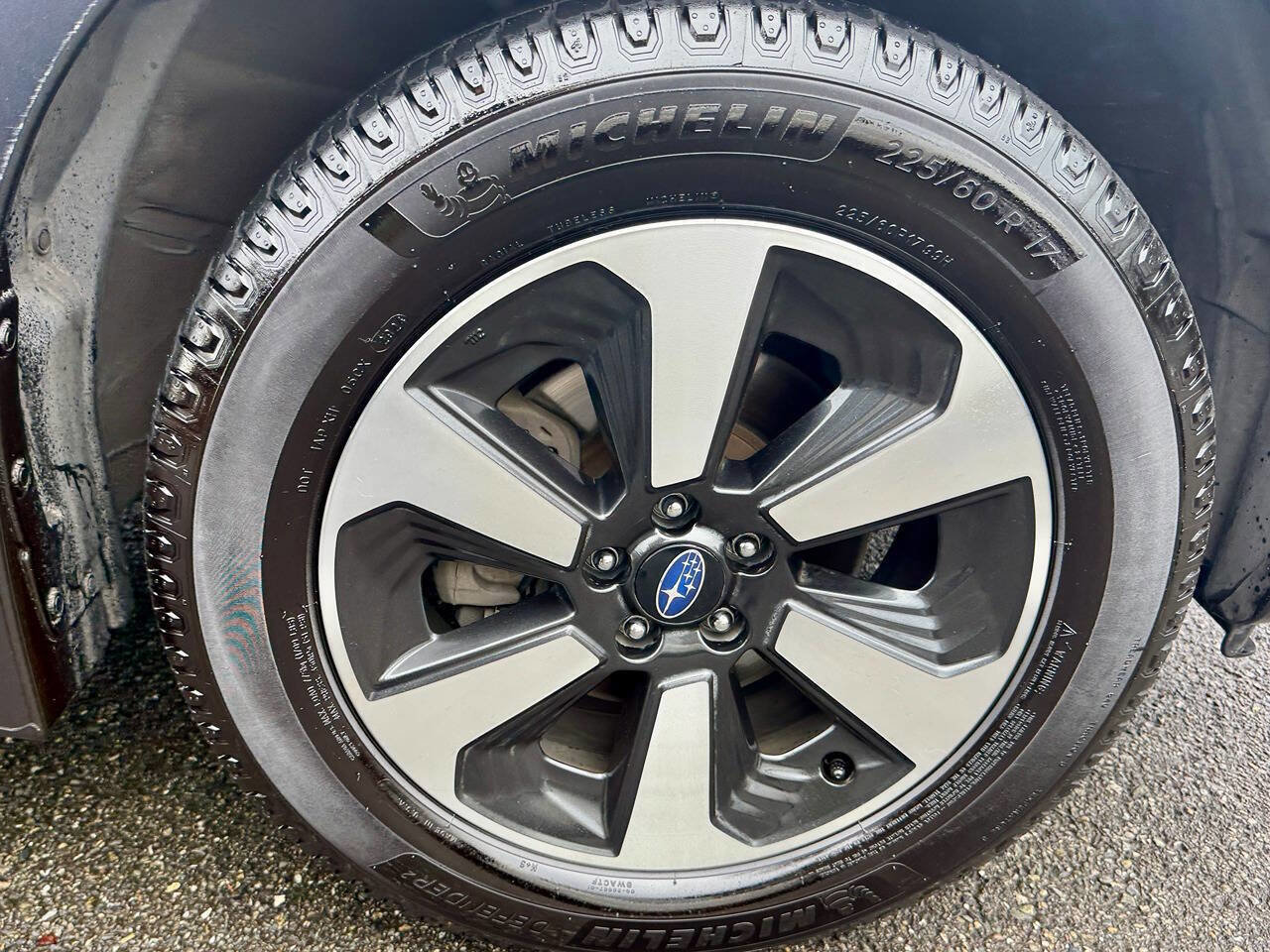 Used 2018 Subaru Forester 2.5i Premium AWD/4WD image 32