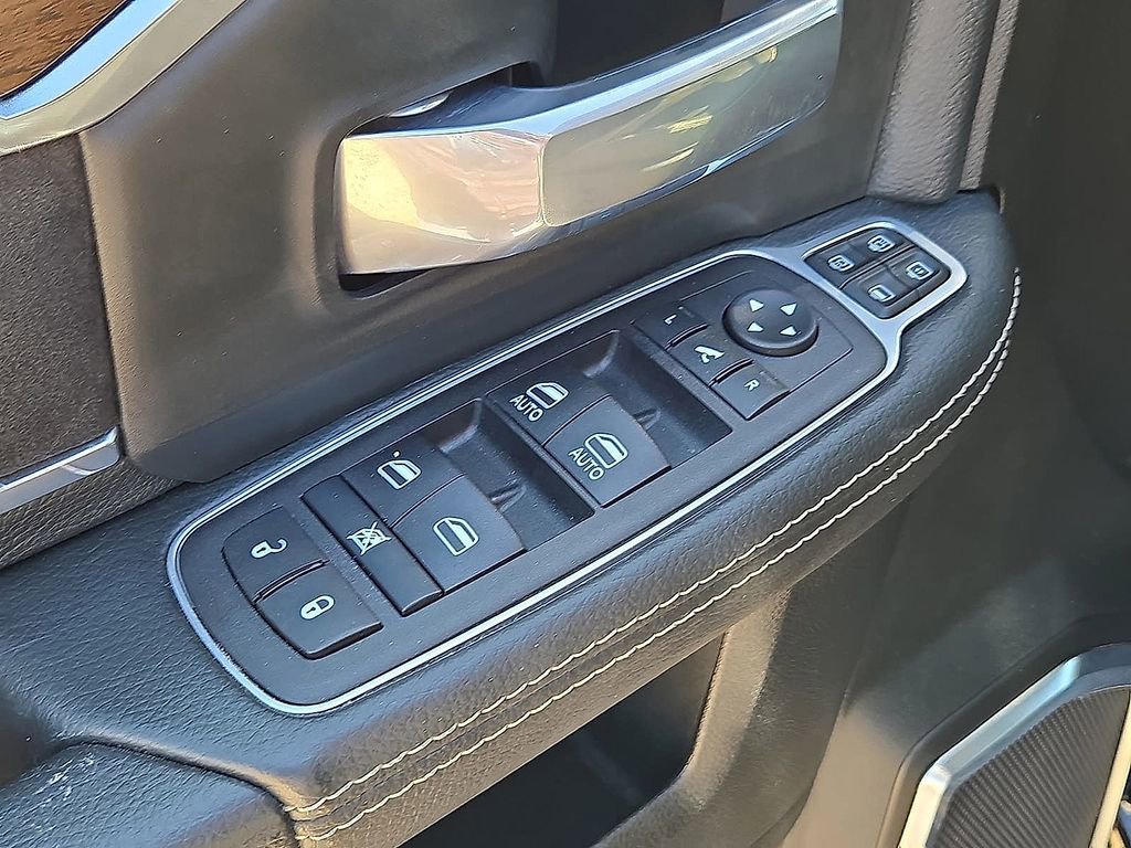 Used 2024 RAM 2500 Laramie w/ Safety Group AWD/4WD image 23