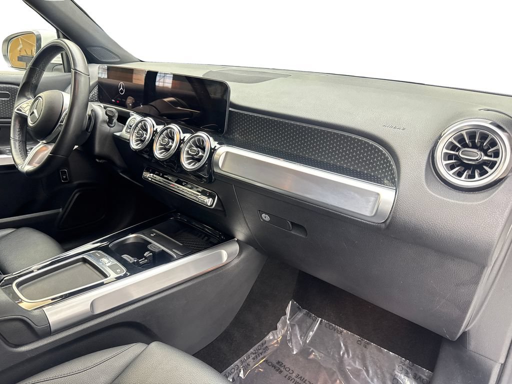 Used 2025 Mercedes-Benz GLB 250 4MATIC image 50