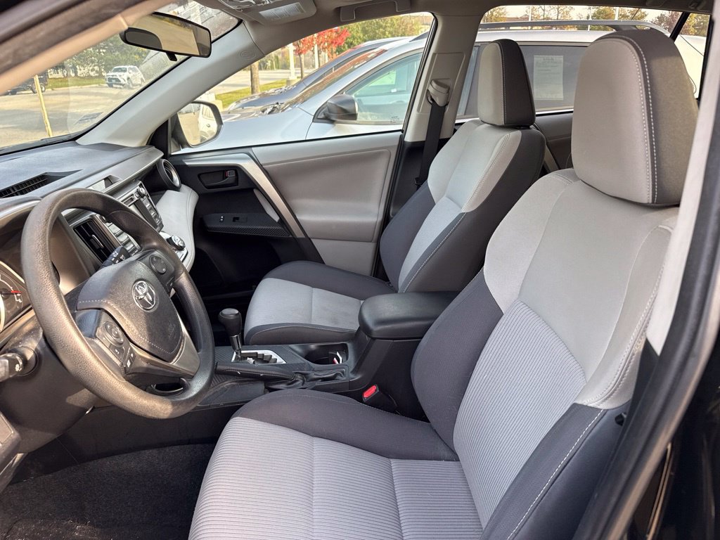Used 2013 Toyota RAV4 XLE AWD/4WD image 12